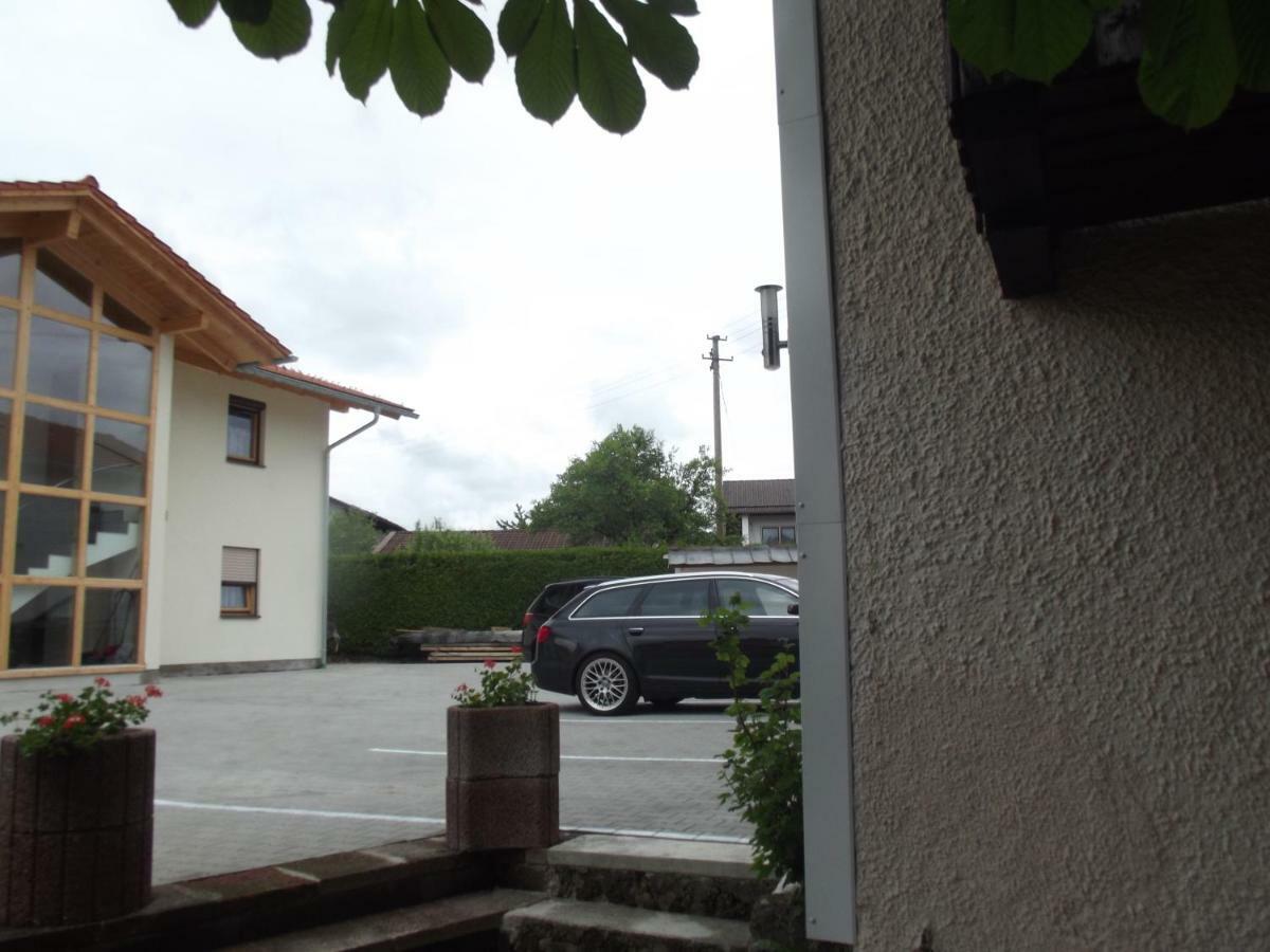 Gaestehaus Hubertus Bad Aibling Buitenkant foto